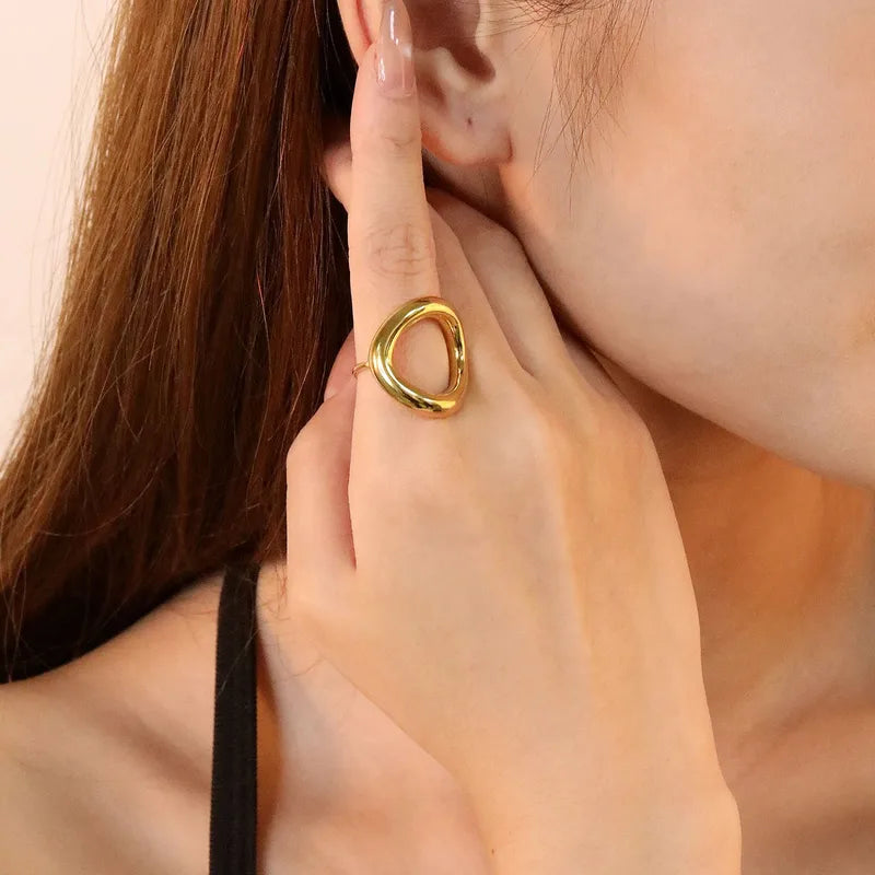 MERA-ANILLO