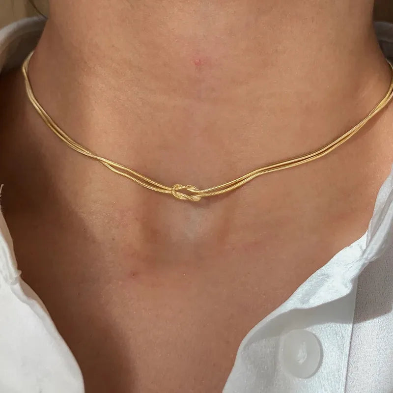 NUDETA-COLLAR