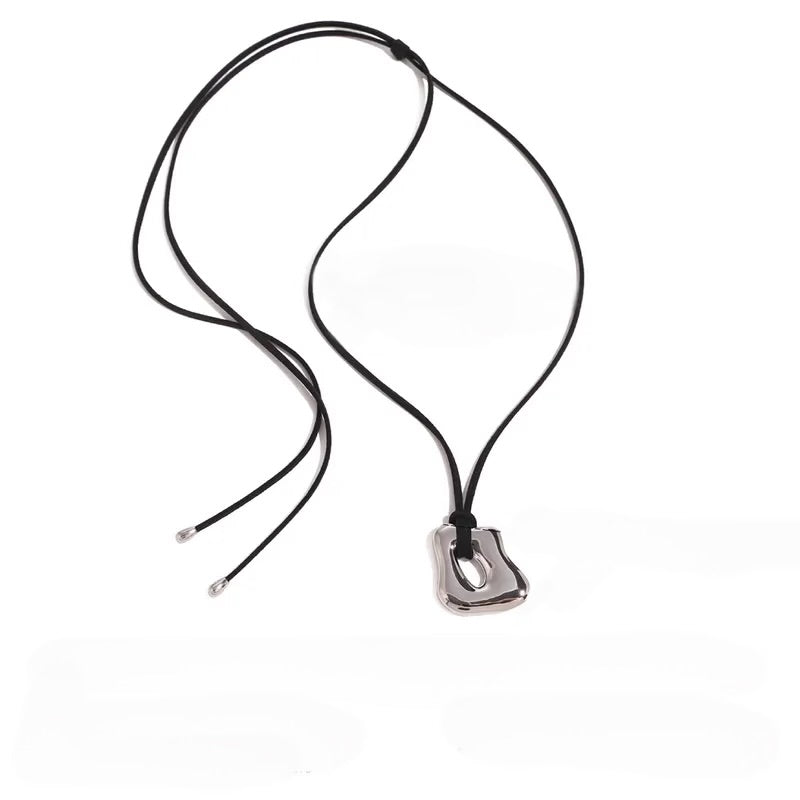 NOLANI-COLLAR
