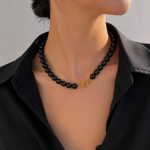 CLEO-COLLAR